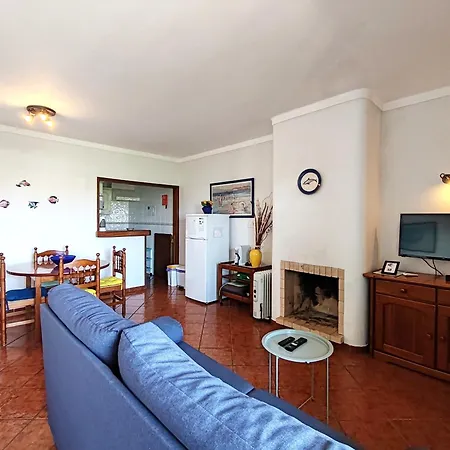 8 1 Figueirinhas - Casas & Papeis * Armação de Pêra