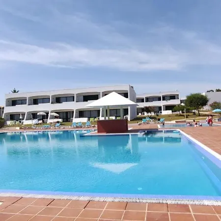 8 1 Figueirinhas - Casas & Papeis Armação de Pêra