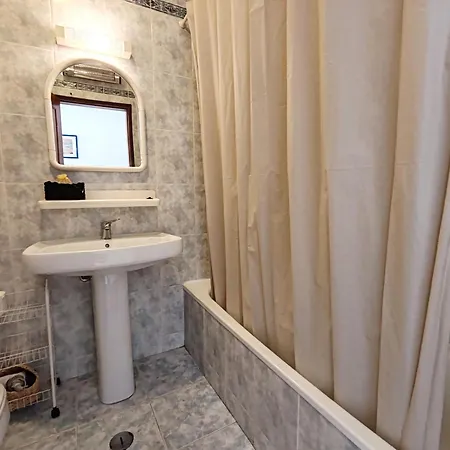 Apartment 8 1 Figueirinhas - Casas & Papeis