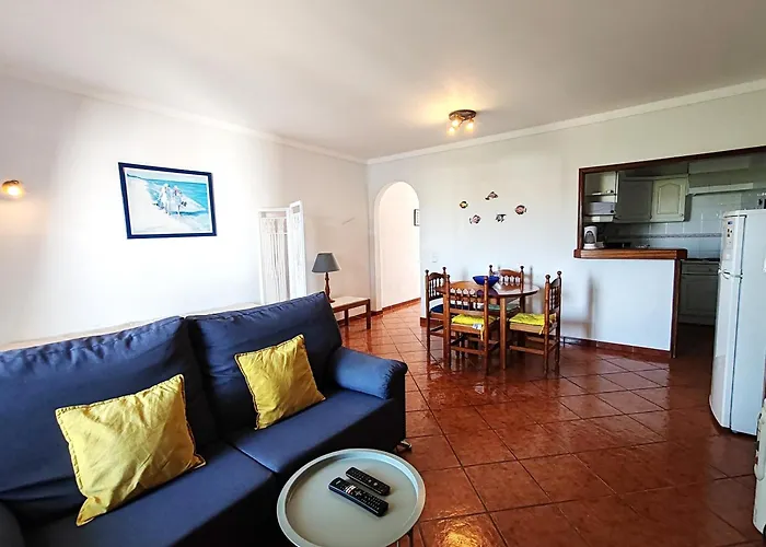 8 1 Figueirinhas - Casas & Papeis * Armacao de Pera