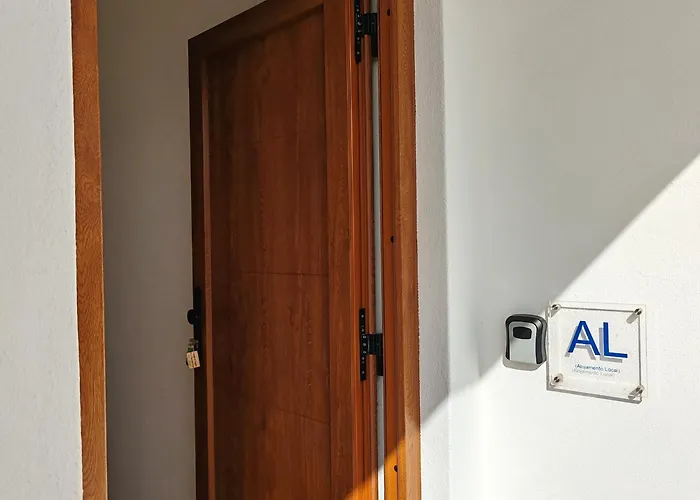 8 1 Figueirinhas - Casas & Papeis Armação de Pêra